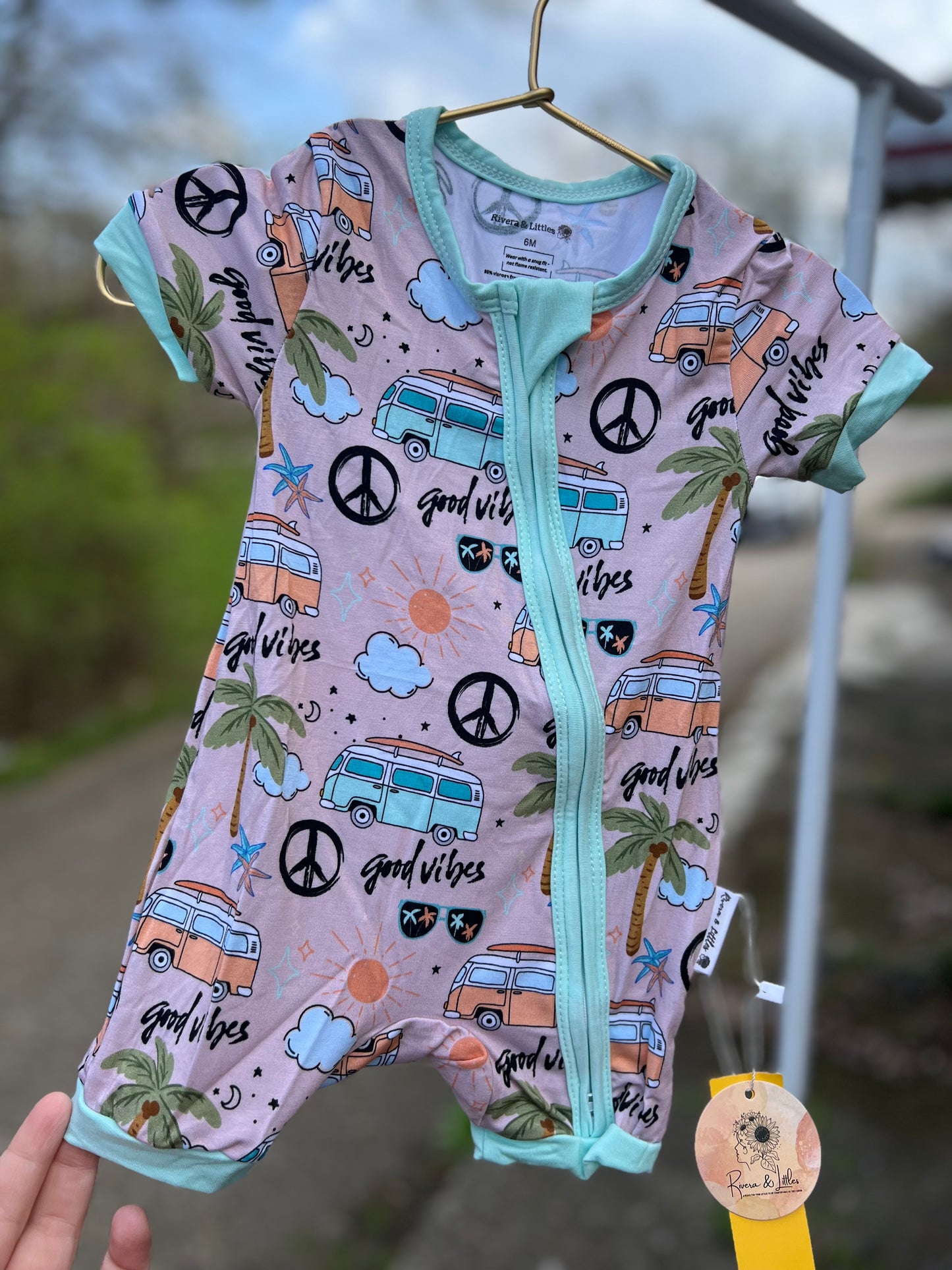 Good Vibes Only Collection π΄