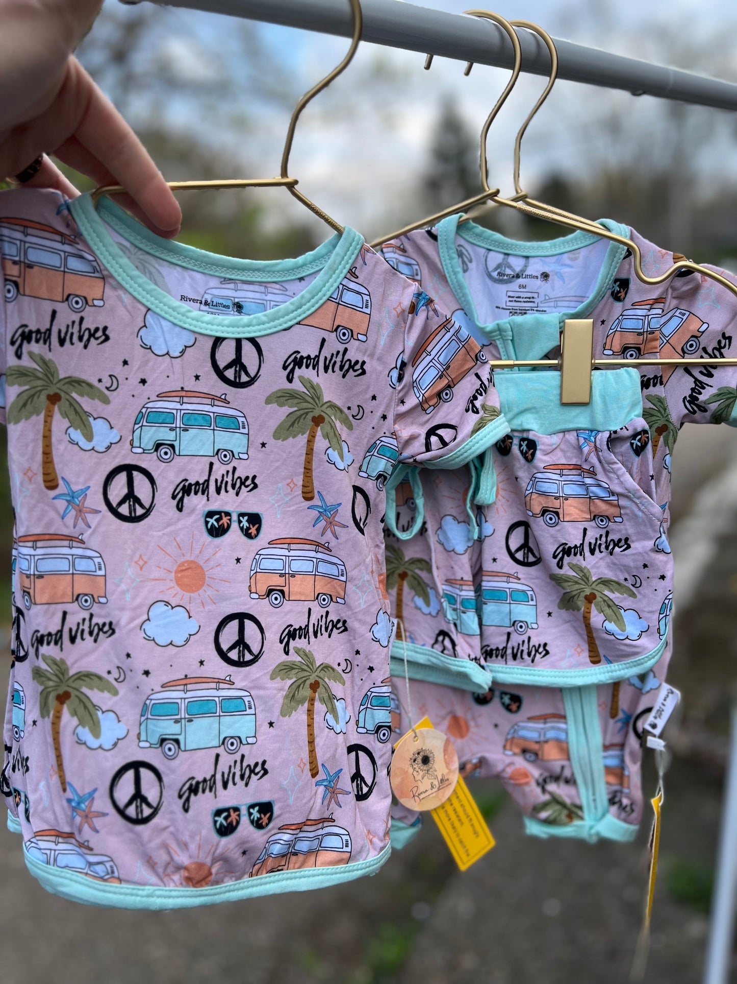 Good Vibes Only Collection π΄